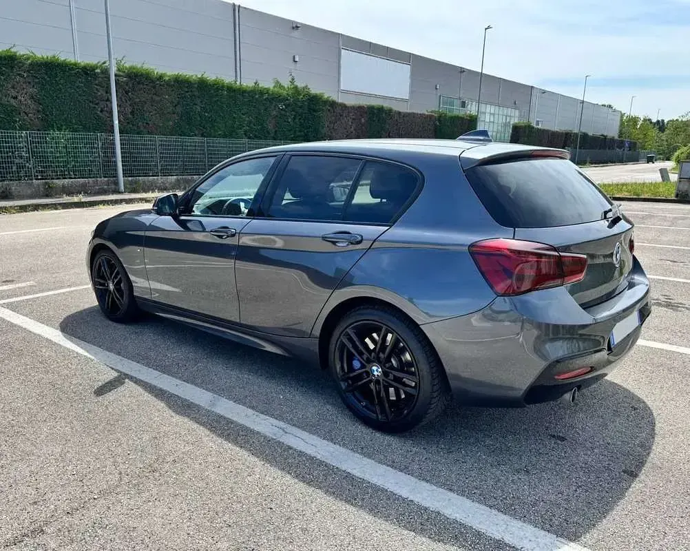 Usata BMW 114 M Sport 95 CV (69 kW) 2018 Grigio Utilitaria