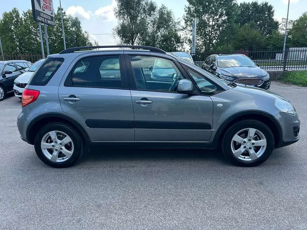 Usata Suzuki SX4 GLX 120 CV (88 kW) 2011 SUV