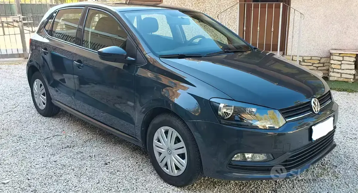 Usata VW Polo Trendline 60 CV (44 kW) 2016 Grigio Berlina