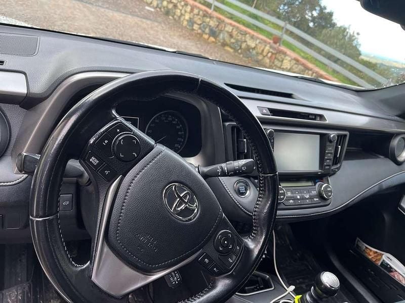Usata Toyota RAV4 Style 143 CV (105 kW) 2016 Bianco SUV
