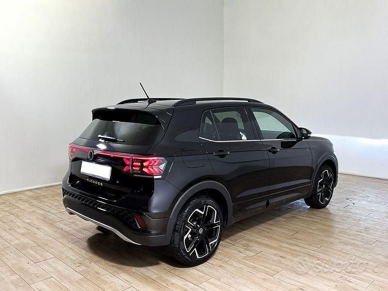 Nuova VW T-Cross R-line Plus 115 CV (84 kW) 2025 Nero SUV