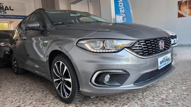 Usata Fiat Tipo Lounge 120 CV (88 kW) 2018 Grigio Station wagon