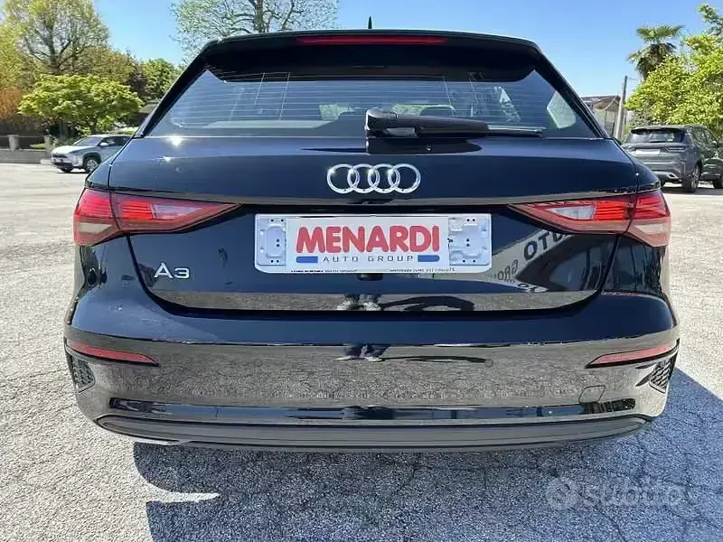 Usado Audi A3 Advanced Plus 150 CV (110 kW) 2023 Negro Berlina