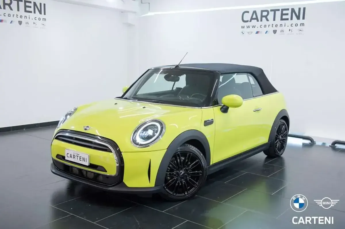 Usata Mini Cooper Cabriolet 136 CV (100 kW) 2021 Zesty yellow Cabrio