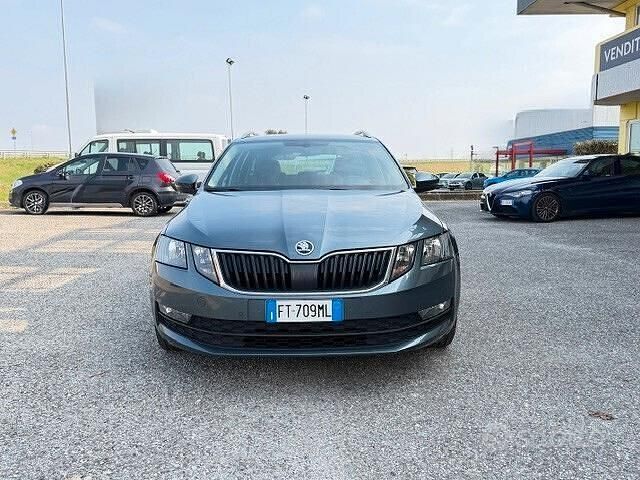 Usata Skoda Octavia 115 CV (84 kW) 2018 Grigio Station wagon