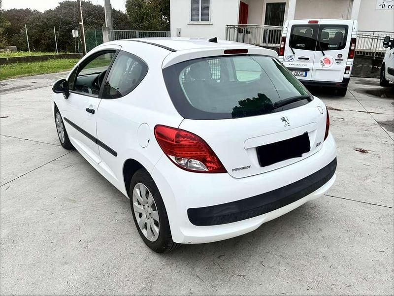 Usata Peugeot 207 90 CV (66 kW) 2010 Berlina