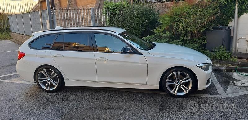 Usata BMW 318 Sport Line 143 CV (105 kW) 2014 Berlina