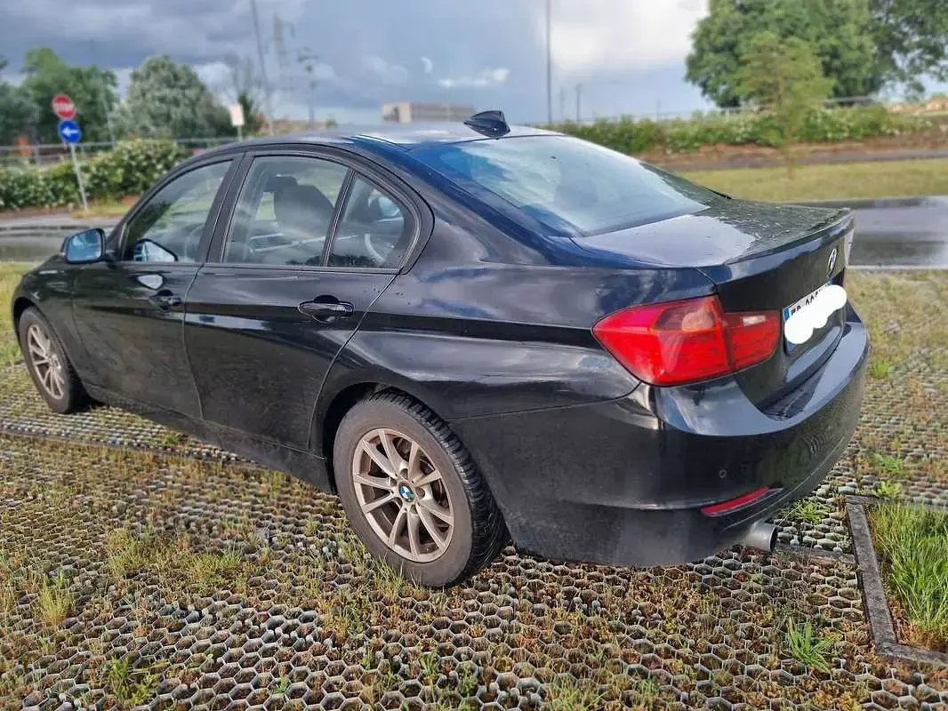 Usata BMW 316 Efficient Dynamics 116 CV (85 kW) 2013 Nero Berlina