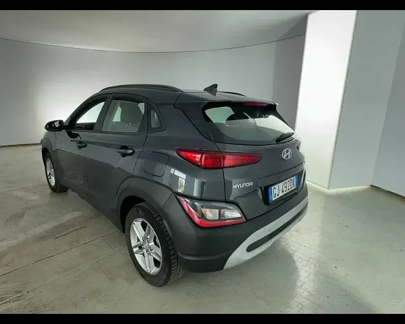 Usata Hyundai Kona 120 CV (88 kW) 2022 Grigio SUV