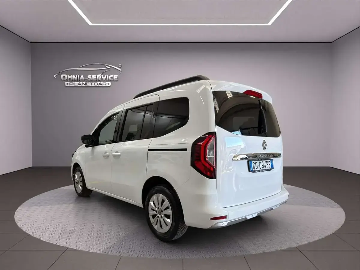 Usata Renault Kangoo Edition One 95 CV (69 kW) 2022 Bianco Monovolume
