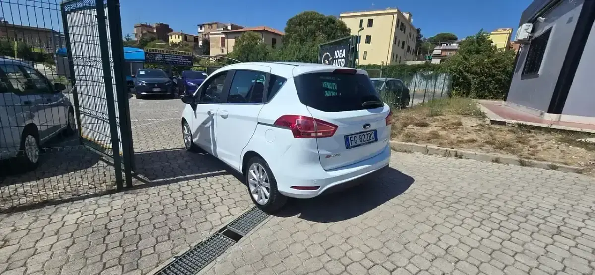Usata Ford B-MAX Titanium 101 CV (74 kW) 2016 Bianco Monovolume