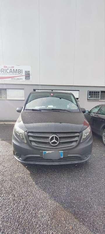 Usata Mercedes Vito 136 CV (100 kW) 2019 Nero Furgone