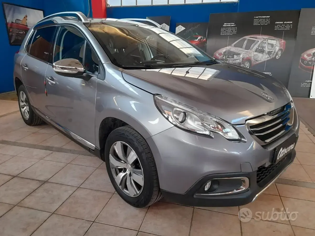 Usata Peugeot 2008 Allure 82 CV (60 kW) 2015 Grigio SUV