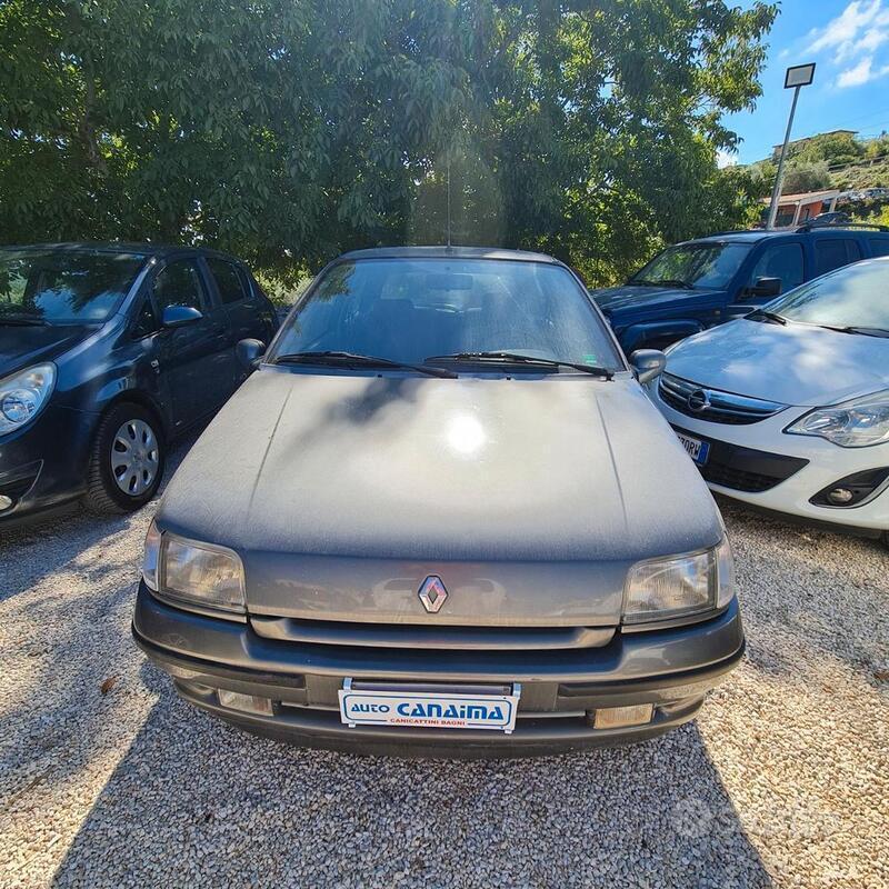 Usato 1994 Renault Clio 1.4 Benzin 78 CV (1.990 €)