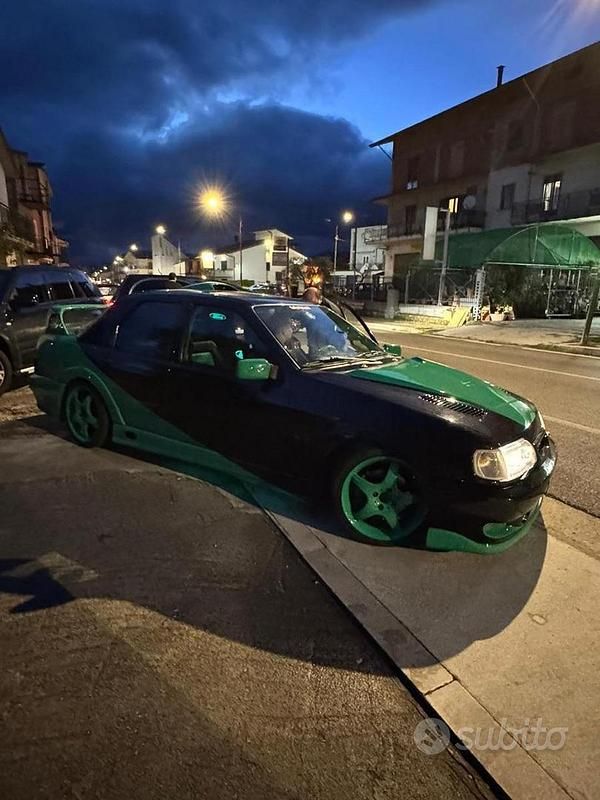 Usata Ford Sierra 215 CV (158 kW) 1991 Nero Berlina