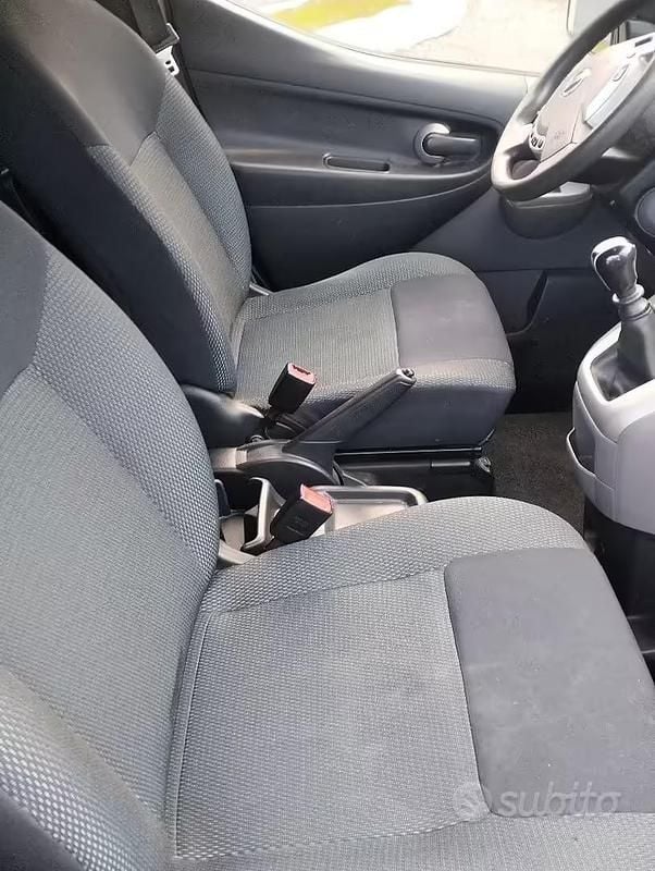 Usata Nissan Evalia 110 CV (80 kW) 2017 Monovolume