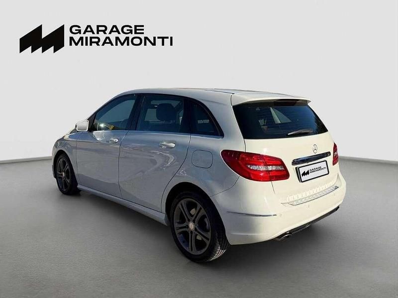 Usata Mercedes B200 Executive 136 CV (100 kW) 2014 Bianco Monovolume