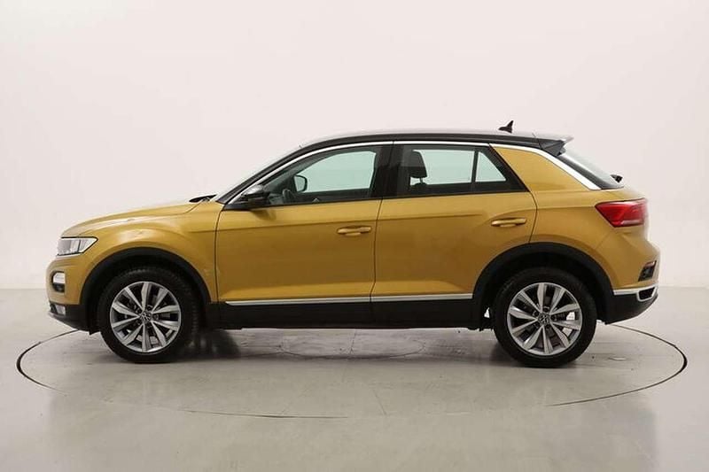 Usata VW T-Roc Style 150 CV (110 kW) 2021 Giallo/oro SUV