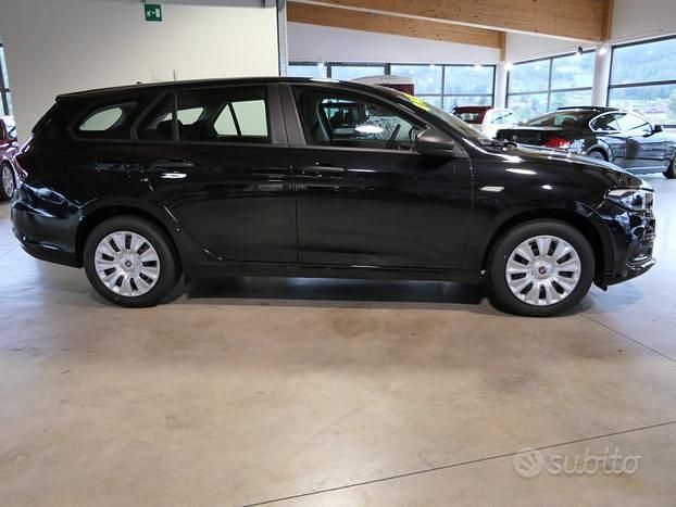Usata Fiat Tipo Wagon 131 CV (96 kW) 2024 Nero pastello Station wagon