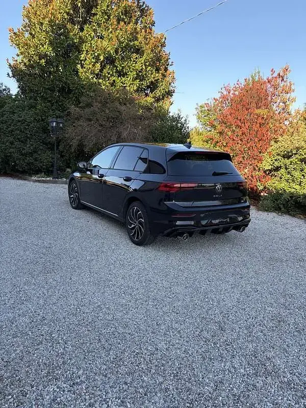 Usata VW Golf VIII Life 131 CV (96 kW) 2022 Berlina