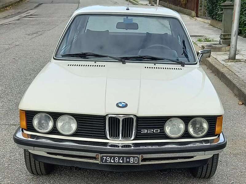 Usato 1979 BMW 320 2.0 Benzin 122 CV (13.000 €)