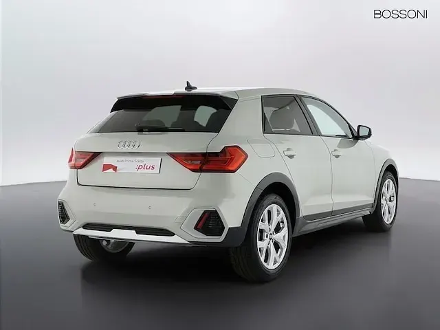 Usata Audi A1 Business 116 CV (85 kW) 2025 Argento SUV