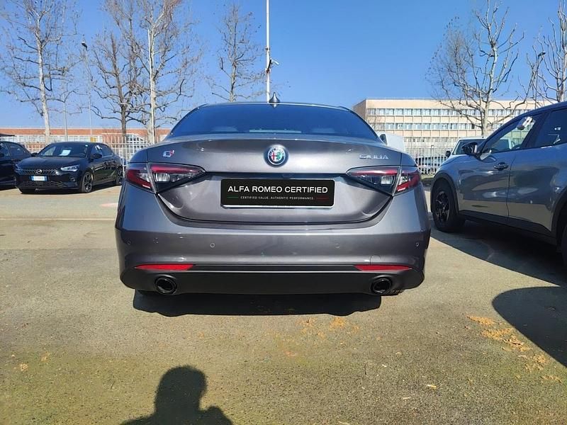Usata Alfa Romeo Giulia Ti 209 CV (153 kW) 2024 Grigio Berlina