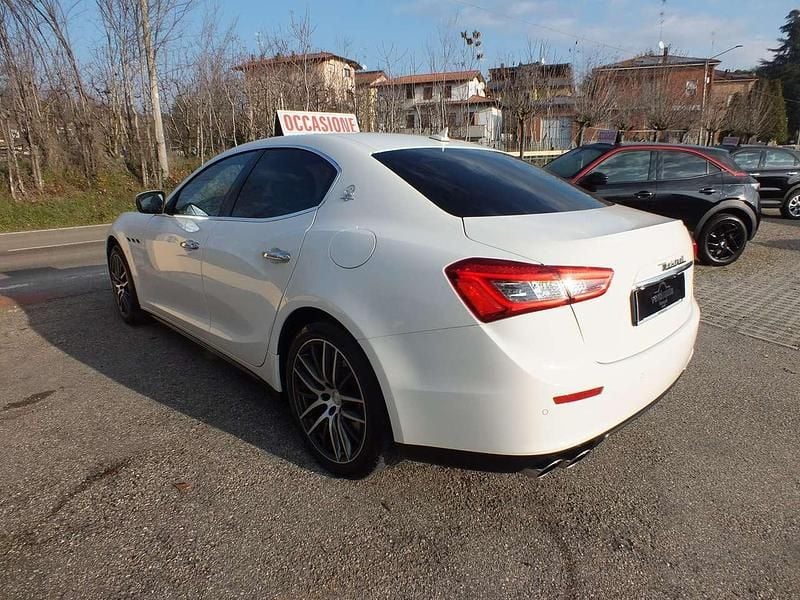 Usata Maserati Ghibli 250 CV (183 kW) 2017 Bianco Berlina