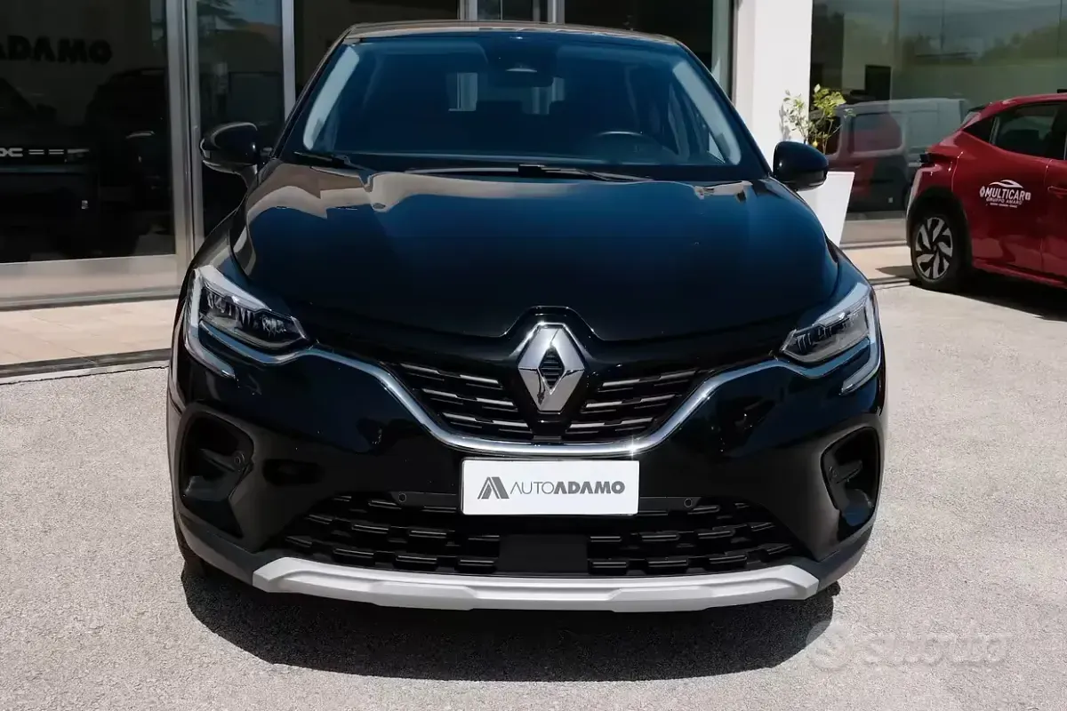 Usata Renault Captur 101 CV (74 kW) 2021 Nero SUV