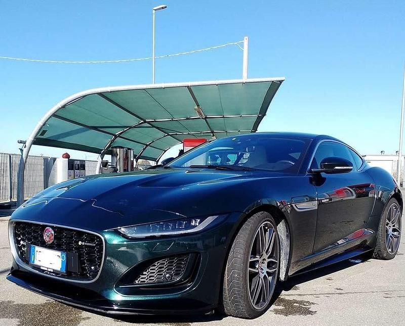 Usata Jaguar F-Type R-Dynamic 300 CV (220 kW) 2021 Verde Coupé