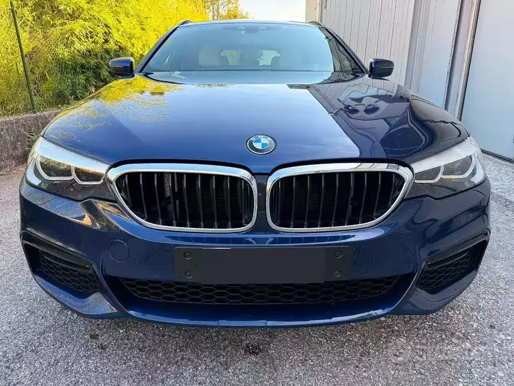 Usata BMW 520 M Sport 190 CV (139 kW) 2018 Blu Station wagon