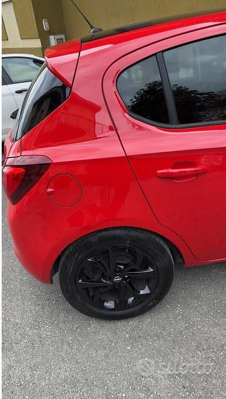 Usata Opel Corsa Cosmo 90 CV (66 kW) 2016 Utilitaria