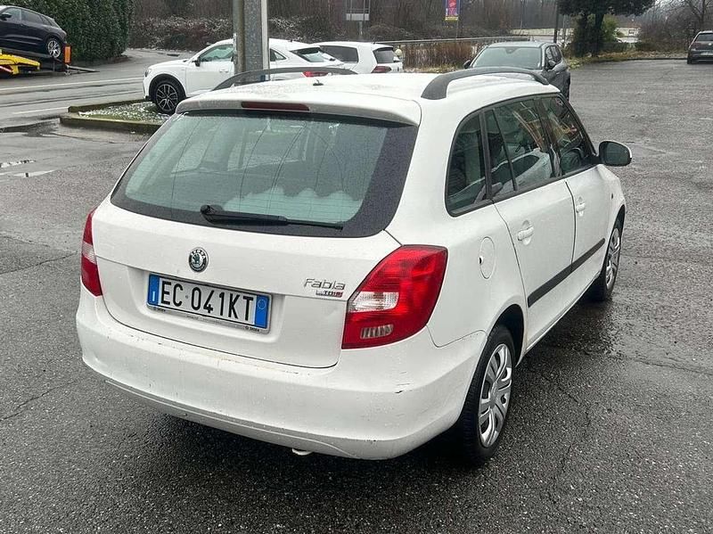 Usata Skoda Fabia Ambition 90 CV (66 kW) 2010 Bianco Station wagon