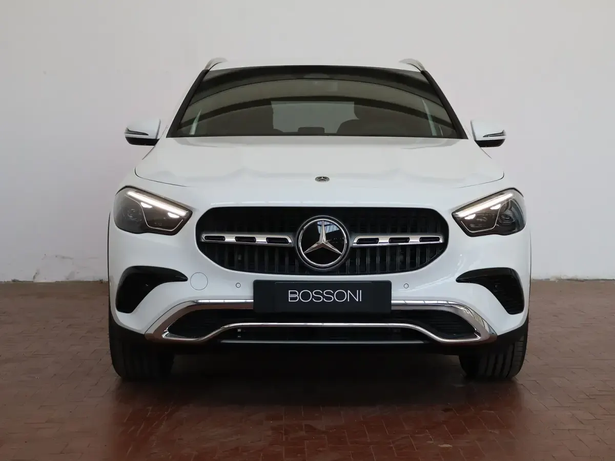Nuova Mercedes GLA200 Progressive 150 CV (110 kW) 2026 Bianco SUV