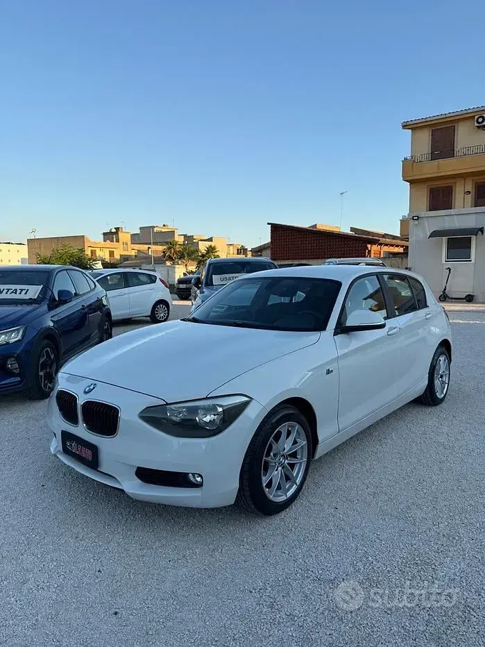 Usata BMW 118 Sport Line 143 CV (105 kW) 2012 Bianco Utilitaria