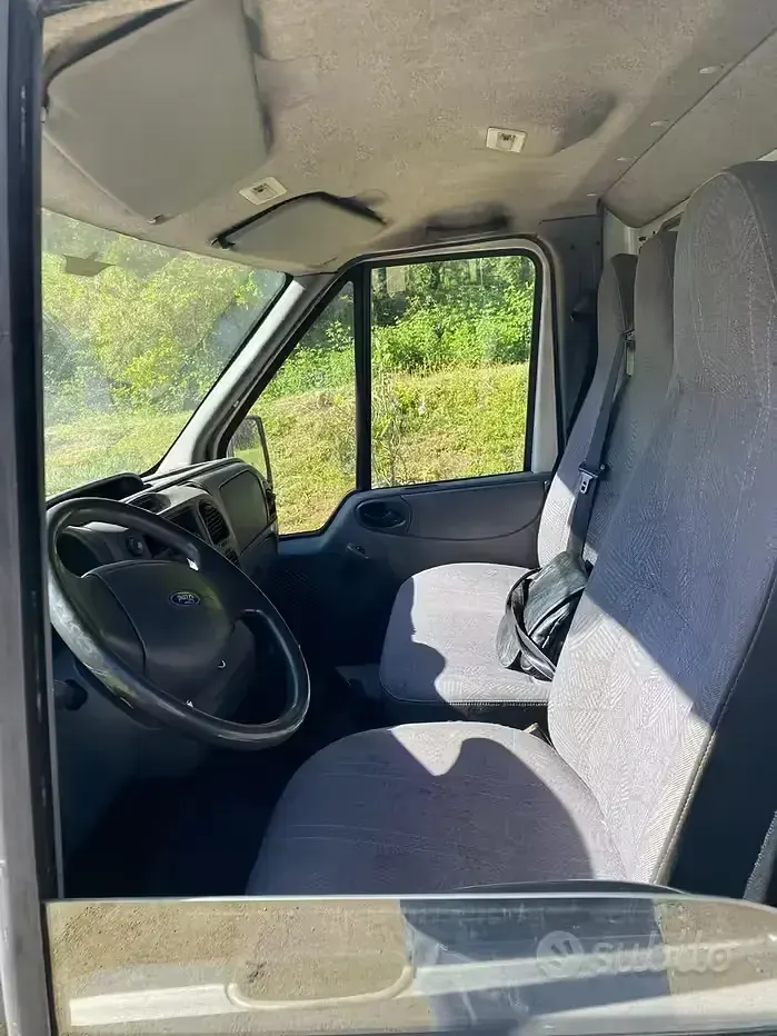 Usado Ford Transit 125 CV (91 kW) 2002 Blanco