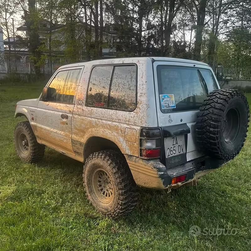 Usata Mitsubishi Pajero 100 CV (73 kW) 1997 Bianco SUV