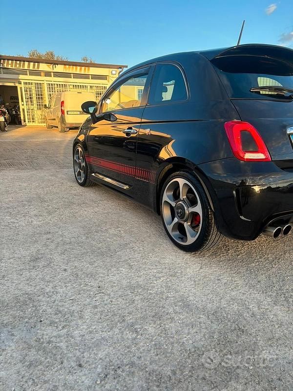 Usata Abarth 500 Custom 135 CV (99 kW) 2013 Nero Berlina
