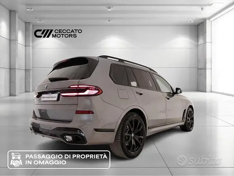 Usata BMW X7 M Sport 340 CV (250 kW) 2024 Grigio SUV