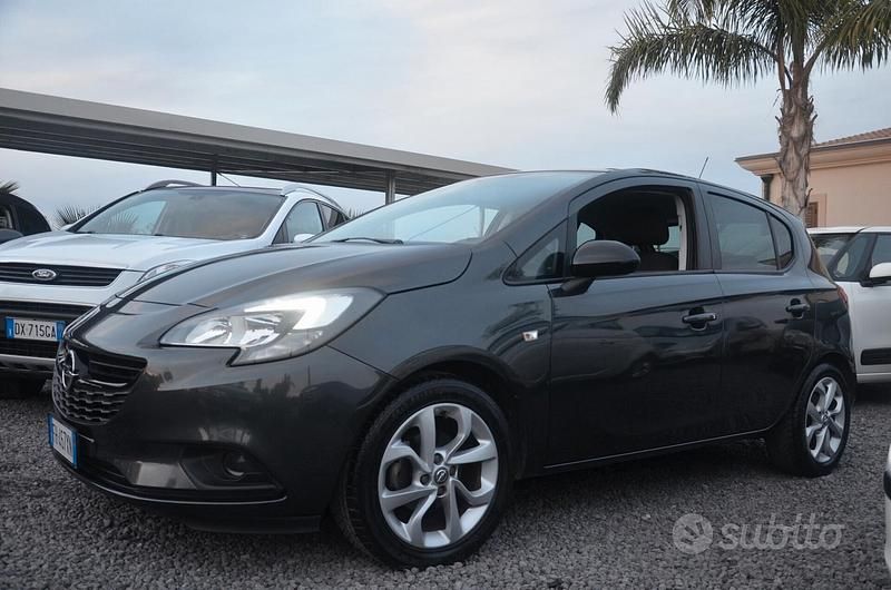 Usata Opel Corsa Innovation 69 CV (50 kW) 2017 Nero Utilitaria