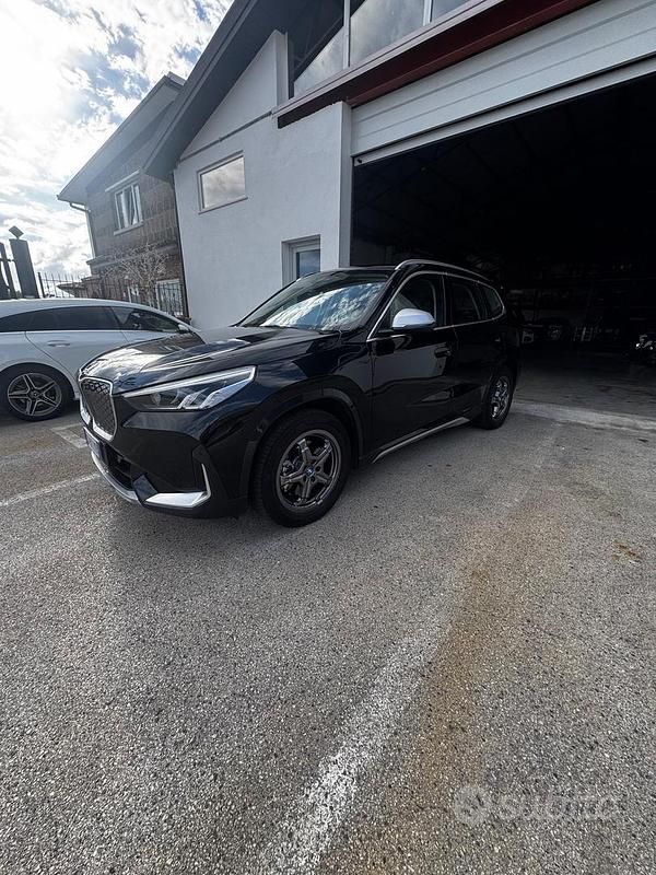 Usado BMW iX1 xLine 103 kW (141 CV) 2024 Negro SUV