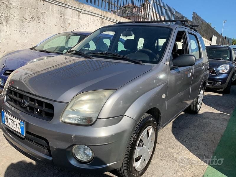 Usata Subaru Justy 94 CV (69 kW) 2004 Grigio Utilitaria