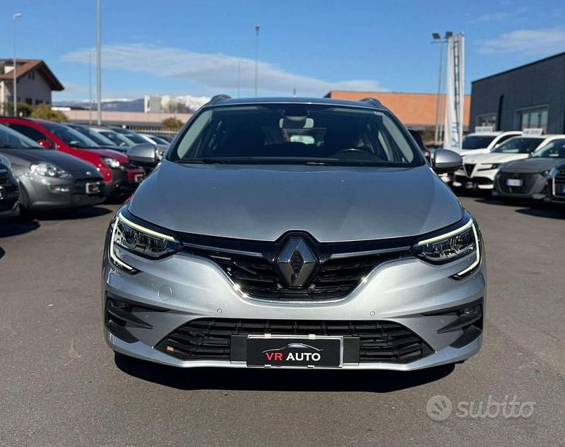 Usata Renault Mégane GrandTour Business 116 CV (85 kW) 2022 Argento Station wagon