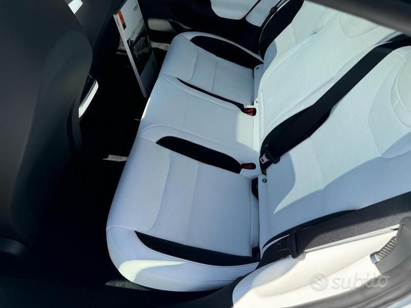Nuova Tesla Model S Plaid 759 kW (1033 CV) 2025 Bianco Utilitaria