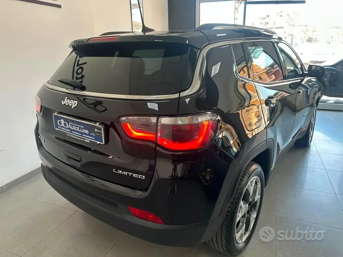 Usata Jeep Compass Limited 140 CV (102 kW) 2018 Nero SUV