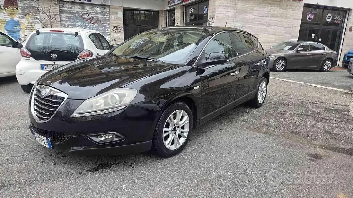 Usata Lancia Delta 165 CV (121 kW) 2010 Nero Utilitaria