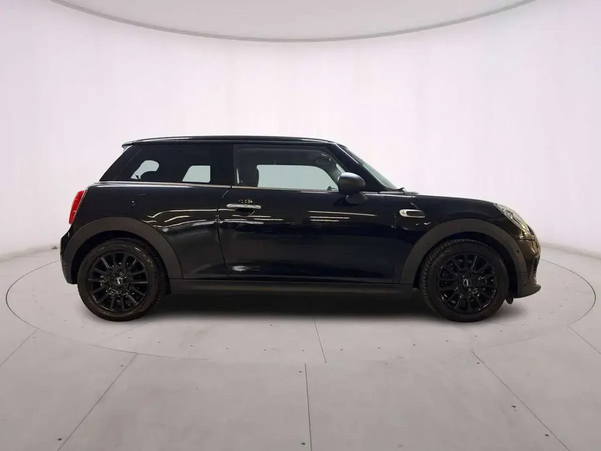Usata Mini One D Business 95 CV (69 kW) 2017 Midnight black Utilitaria
