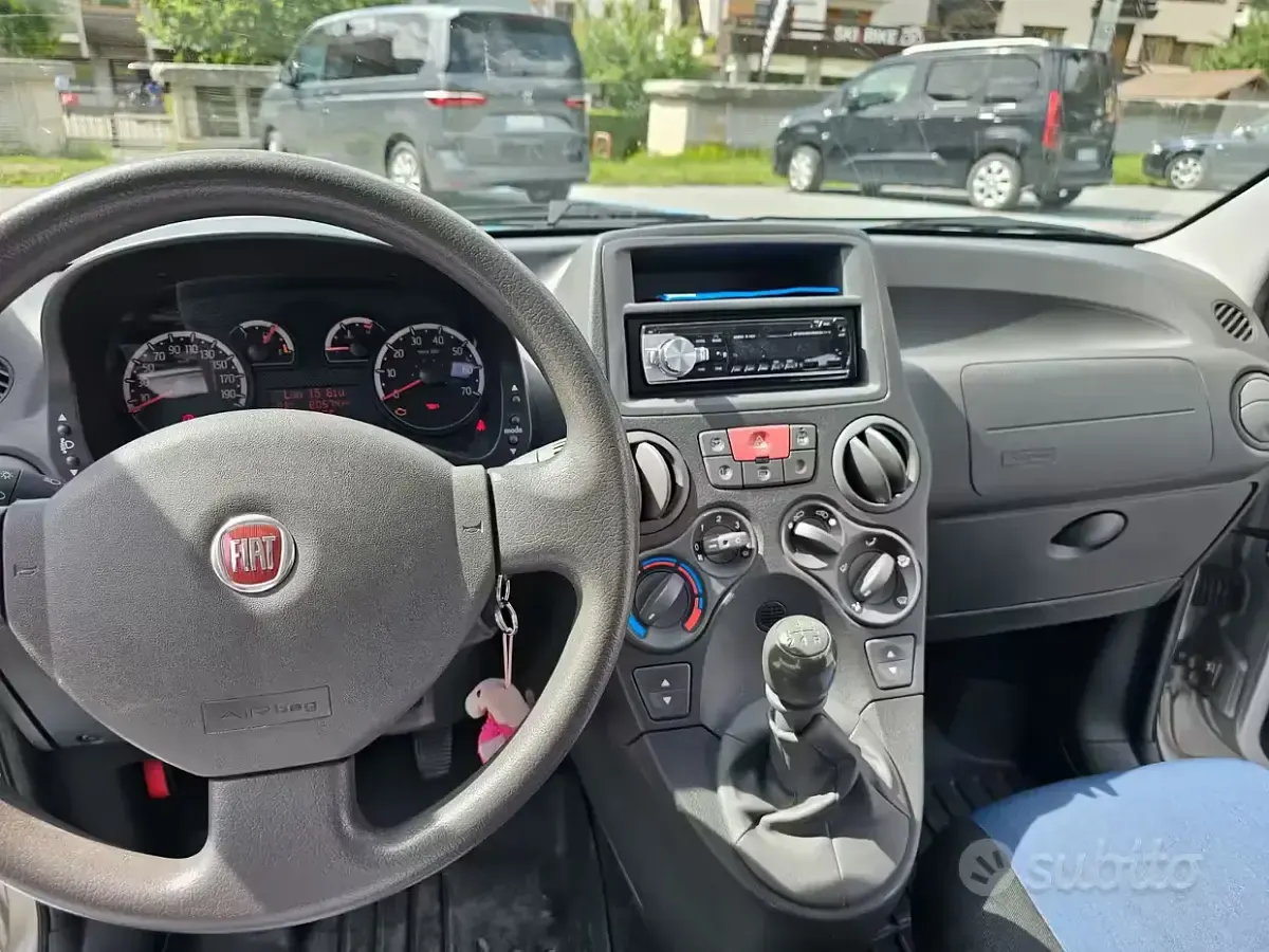 Usata Fiat Panda 4x4 Climbing 69 CV (50 kW) 2011 Grigio Utilitaria
