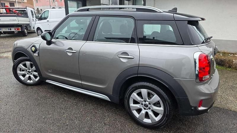 Begagnad Mini Cooper S Countryman 136 HK (100 kW) 2018 Grå SUV
