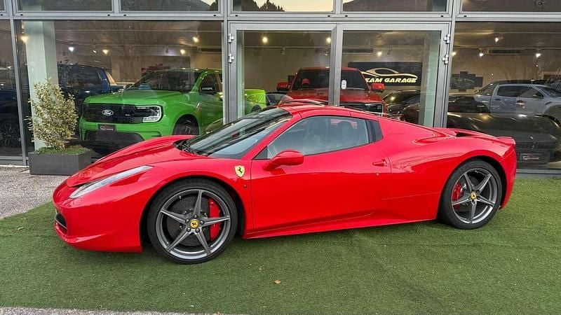 Usata Ferrari 458 570 CV (419 kW) 2012 Rosso Cabrio